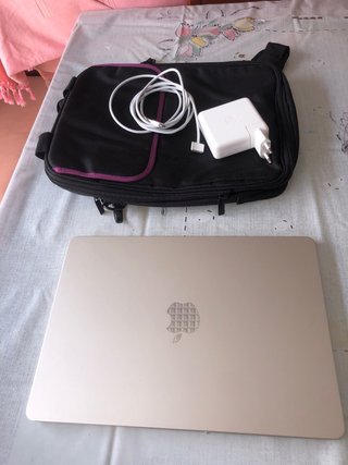 MacBook Air M2 2022 (13") Apple