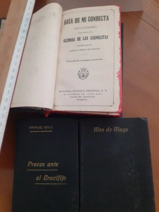 Misales y libros religiosos