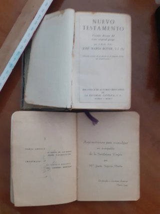 Misales y libros religiosos