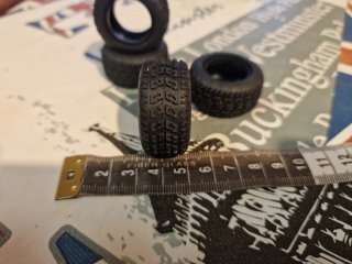Neumáticos Crawler WL.racing 1/24
