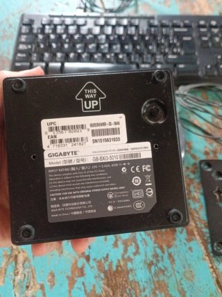 Mini PC Gigabyte i3 + Teclado y Ratón