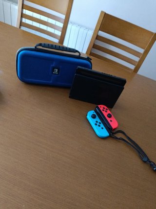 Nintendo Switch + complementos