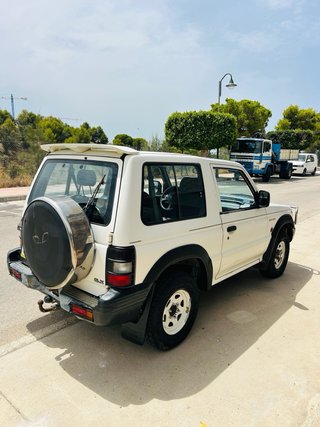 MITSUBISHI PAJERO 2.5 TD CORTO