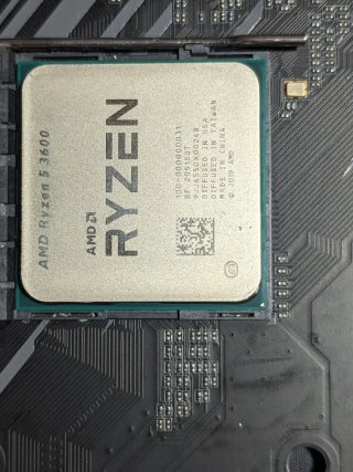 B550 Aorus Elite V2 + 16 GB DDR4 + Ryzen 5 3600x