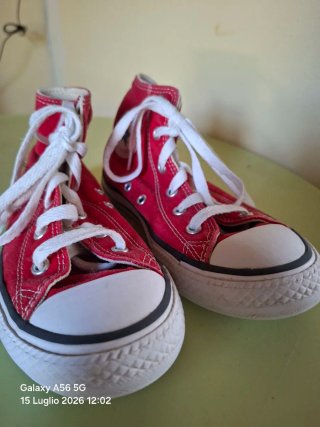 Converse rosse tg. 33