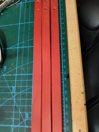 Strisce cuoio rosso per cinturini/collari