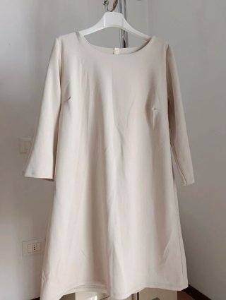 Abito corto beige