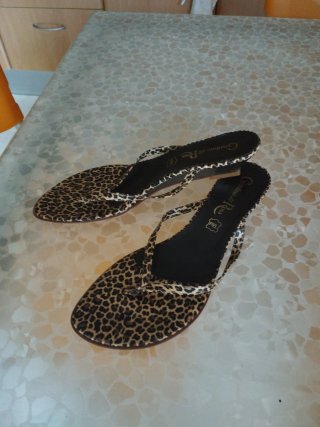 Lote Sandalias Piel Marrón y blanco y leopardo