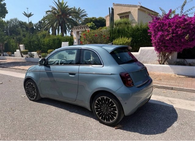 FIAT 500E VERSION LA PRIMA 2021