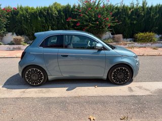 FIAT 500E VERSION LA PRIMA 2021