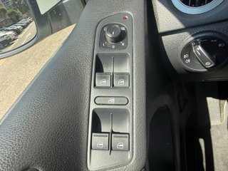 Volkswagen Tiguan solo un propietrio techo solar