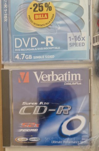 Lotto CD/DVD,Cavo, presa e Chiavetta Internet