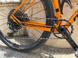 Megamo Factory Elite in carbonio taglia M 9,5kg