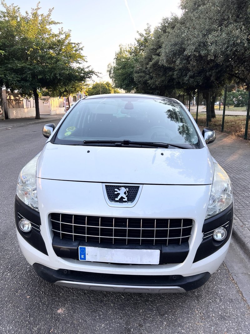 Peugeot 3008 2010 - foto 1