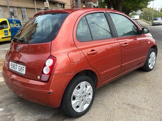 Nissan Micra pegatina C de la DGT