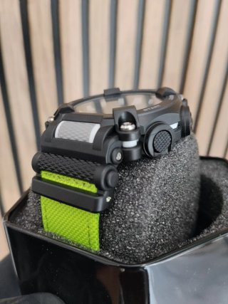 Reloj Casio G-SHOCK GA-900 Negro/Verde