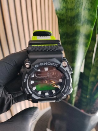 Reloj Casio G-SHOCK GA-900 Negro/Verde