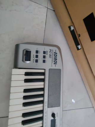 Roland PC-80 Teclado Eléctrico
