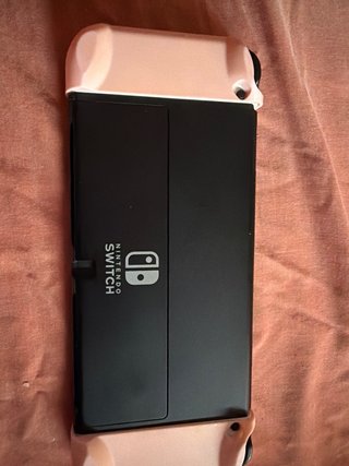 Nintendo Switch OLED Rosa e Bianca