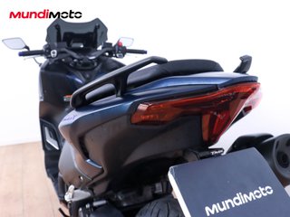 YAMAHA T-MAX 560