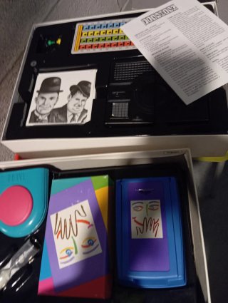 Juegos de mesa Scattergories, Tabú y Flashing