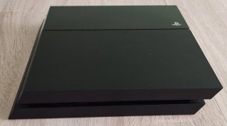 Play Station 4 500Gb  + 23 Videojuegos.