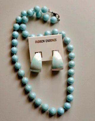 Conjunto Vintage Collares y Pendientes