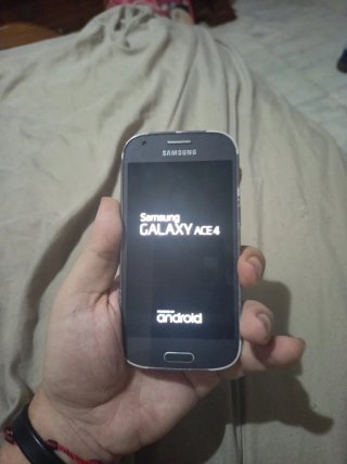 Móvil Samsung Galaxy Ace 4 Negro