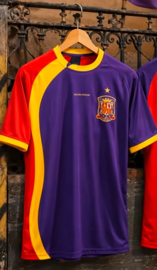 Camiseta España Edición Especial Morada