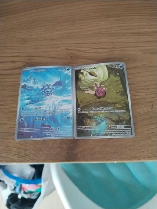 Pack 2 Cartas Pokémon: Cryogonal y Venipede