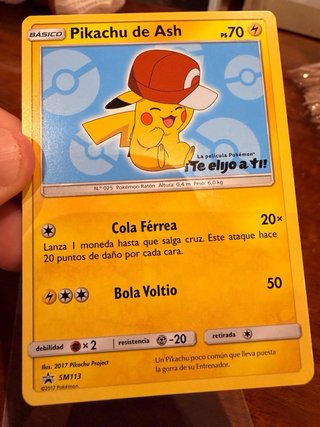 Pack Cartas Pokémon Pikachu con Gorra