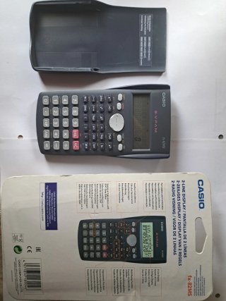 Calculadora Científica Casio fx-82MS
