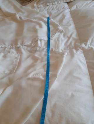 Blusa blanca de manga larga