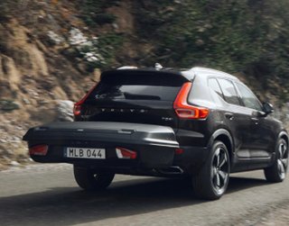 Alquiler Cofre bola Thule Arcos XL, Tesla y cabrio