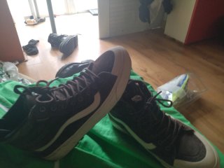 Tenis Vans Cafe y Blanco