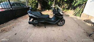 Suzuki Burgman 400 Negra