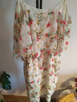 Vestido floral Mango Talla S
