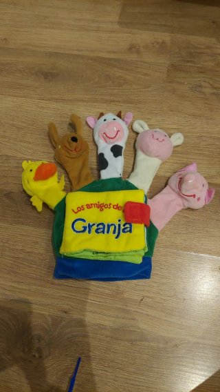 Guante cuento granja