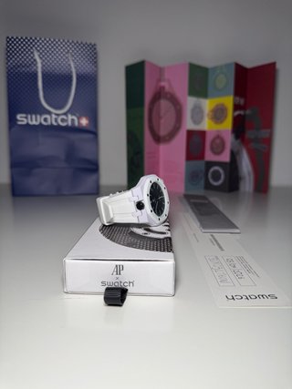 Orologio Swatch x Audemars Piguet Ocho Negro