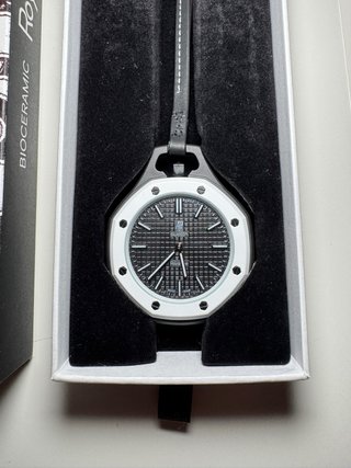 Orologio Swatch x Audemars Piguet Ocho Negro