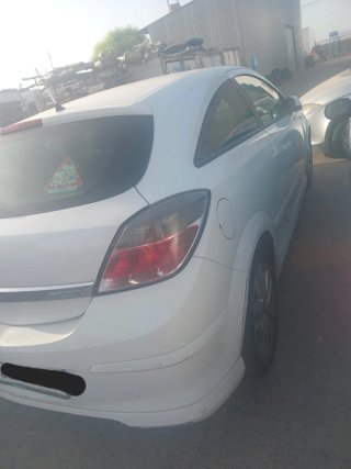 Despiece Opel Astra GTC 2009