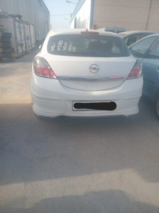 Despiece Opel Astra GTC 2009