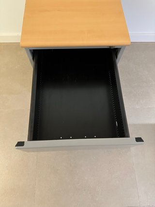 Cajonera de oficina con ruedas