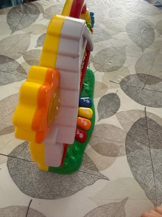 Juego musical granja Nenitos y sonajero lupilu
