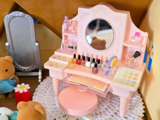 Sylvanian Families Christmas Cosy Cottage