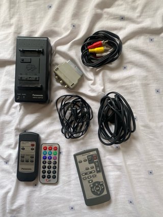 Cámara Vídeo Panasonic VHS-C + Accesorios