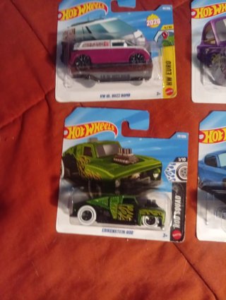 Lote 4 coches Hot Wheels: VW ID. Buzz Bomb, Tooned