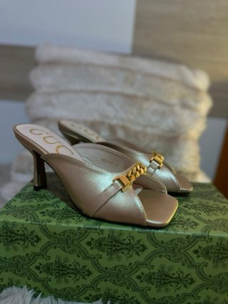 Sandalias Doradas Mujer