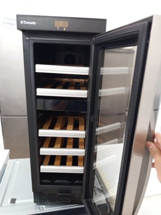 Vinoteca Dometic con garantía