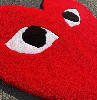 Alfombra personalizada Comme des Garçons